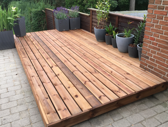 decking in salisbury